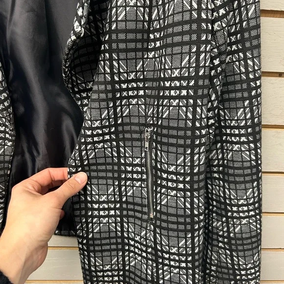 Chadwicks Black and White Plaid Blazer - Picture 5 of 8